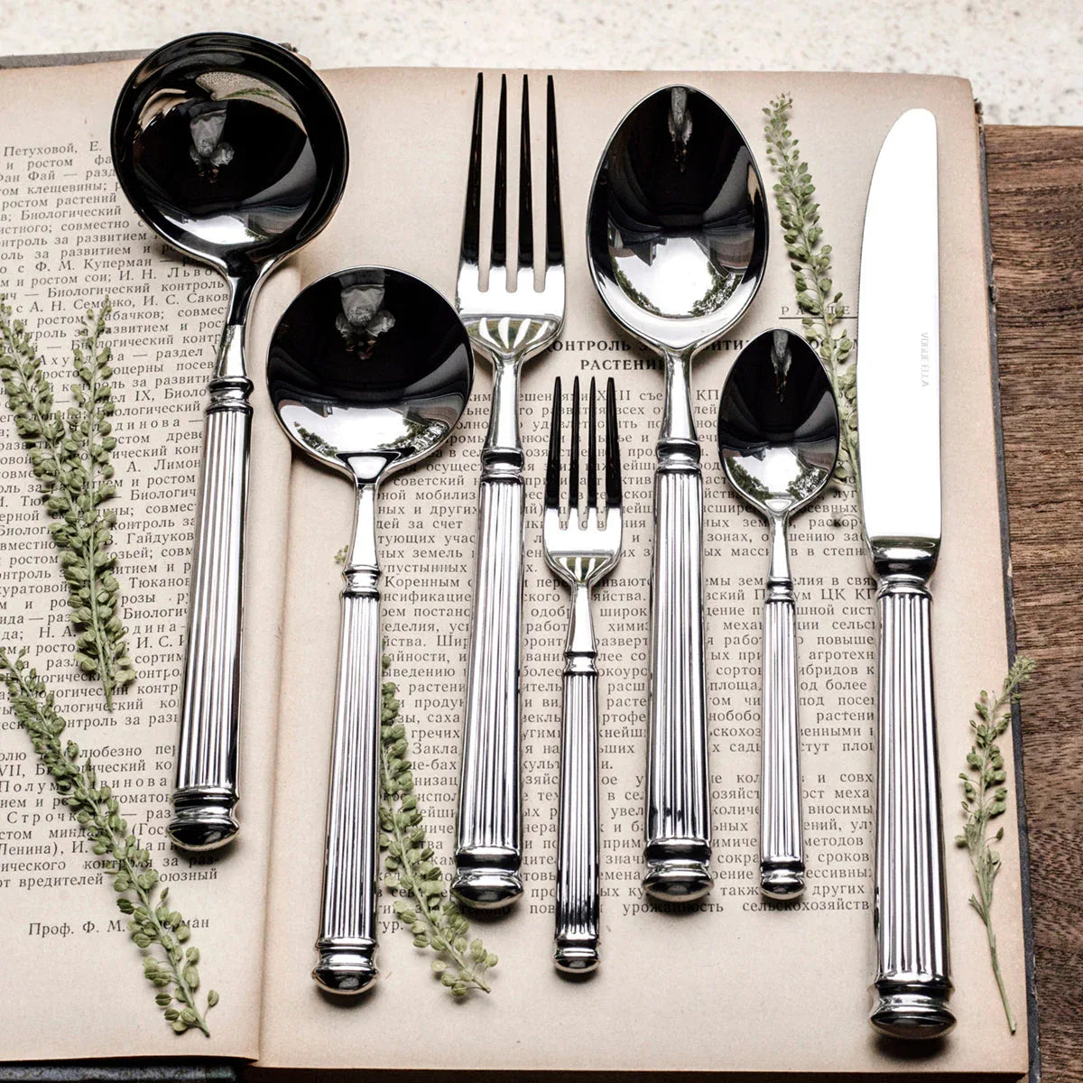 Handcrafted_Timeless_Roman_Column_Flatware_Yedwo_Design_11 - shoponestop.store