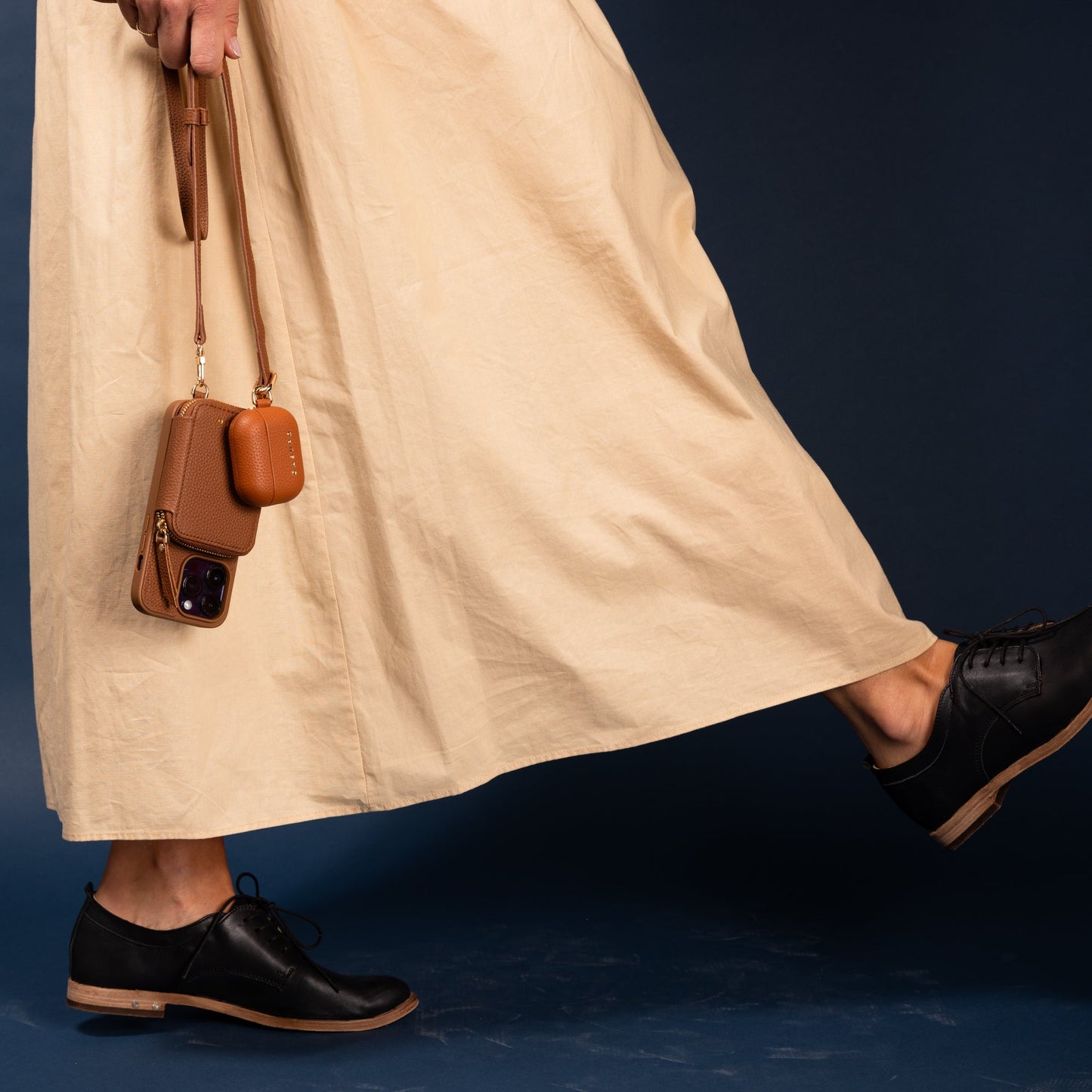 Leather Airpod Case - Tan