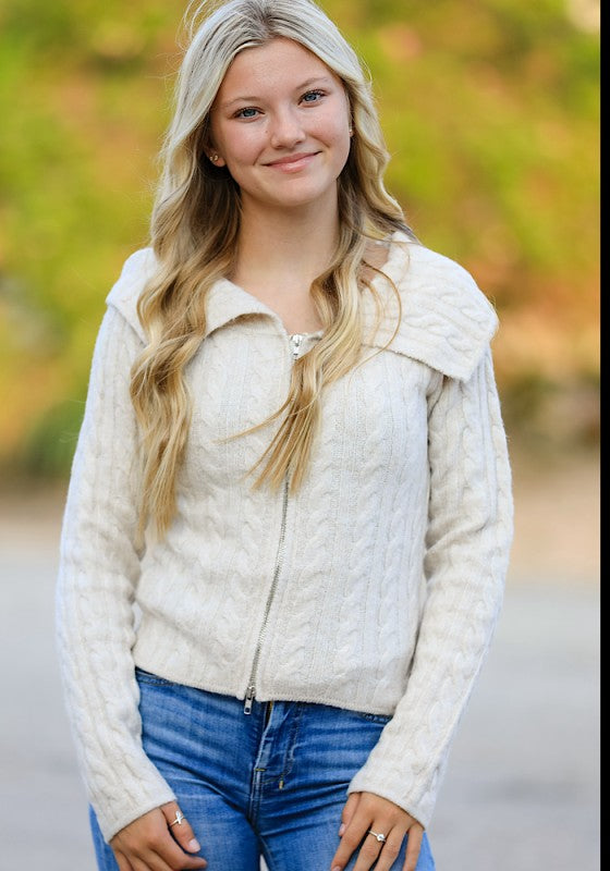 Cable Knit Zip-Up Cardigan