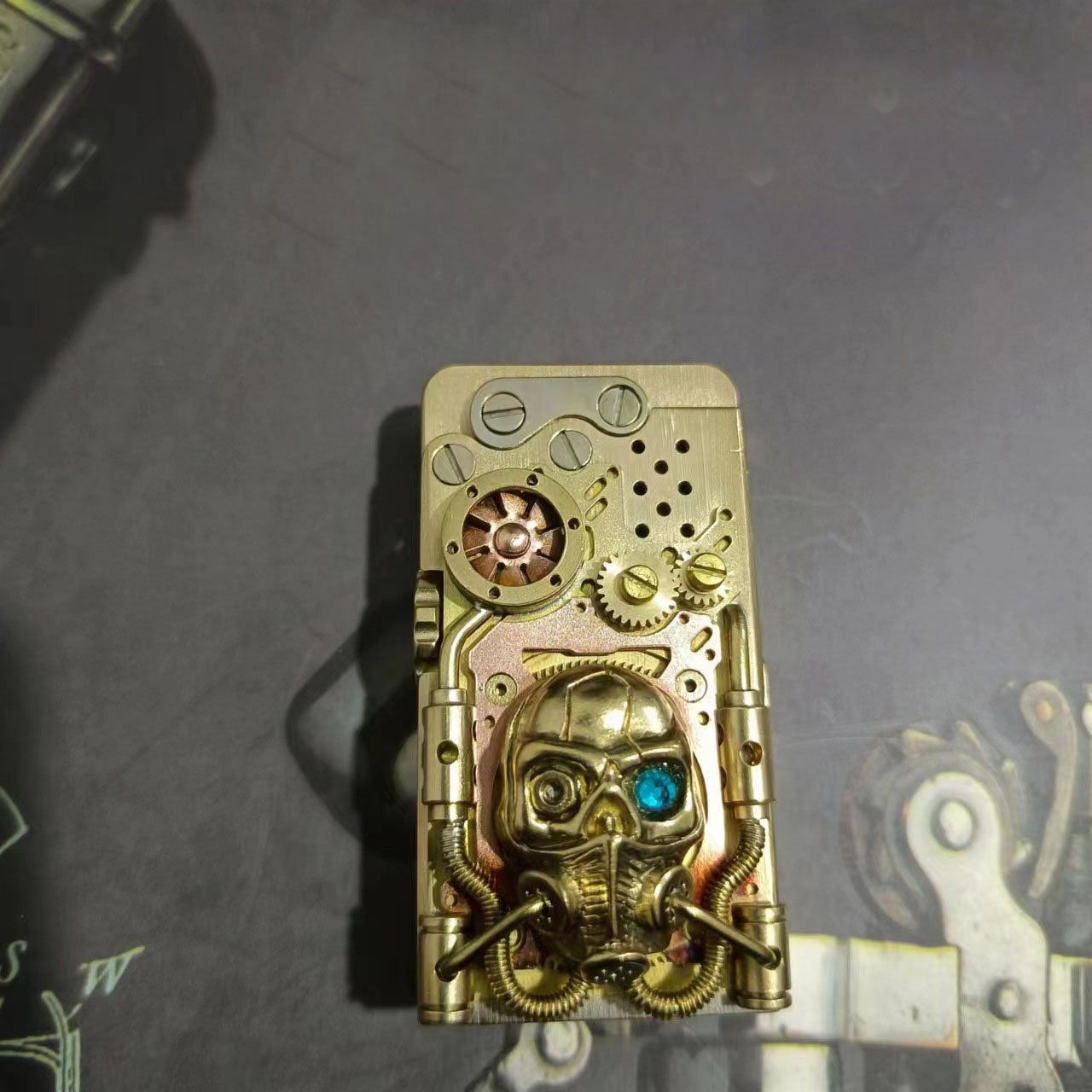 Mechanical armor catapult ignition kerosene lighter