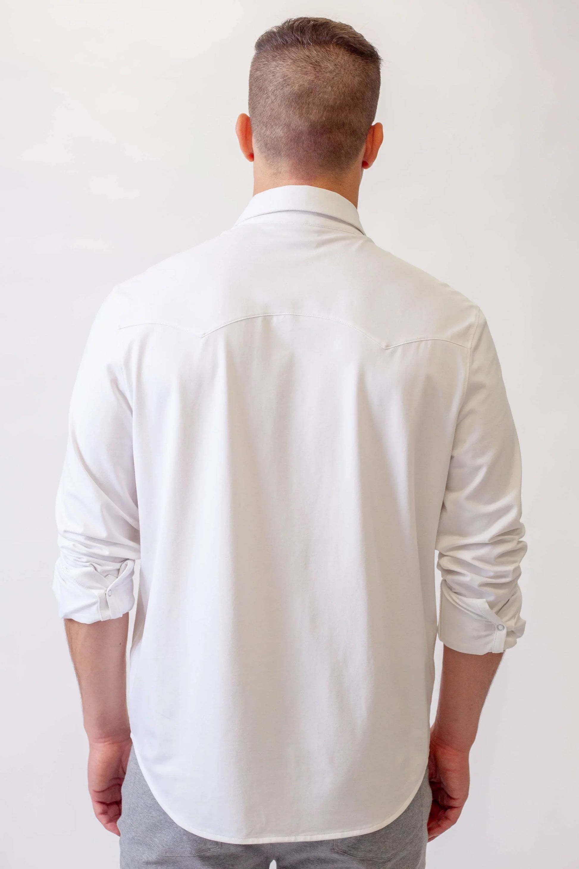 Cinqo_Western_Long_Sleeve_Tech_Shirt_in_White_back - shoponestop.store