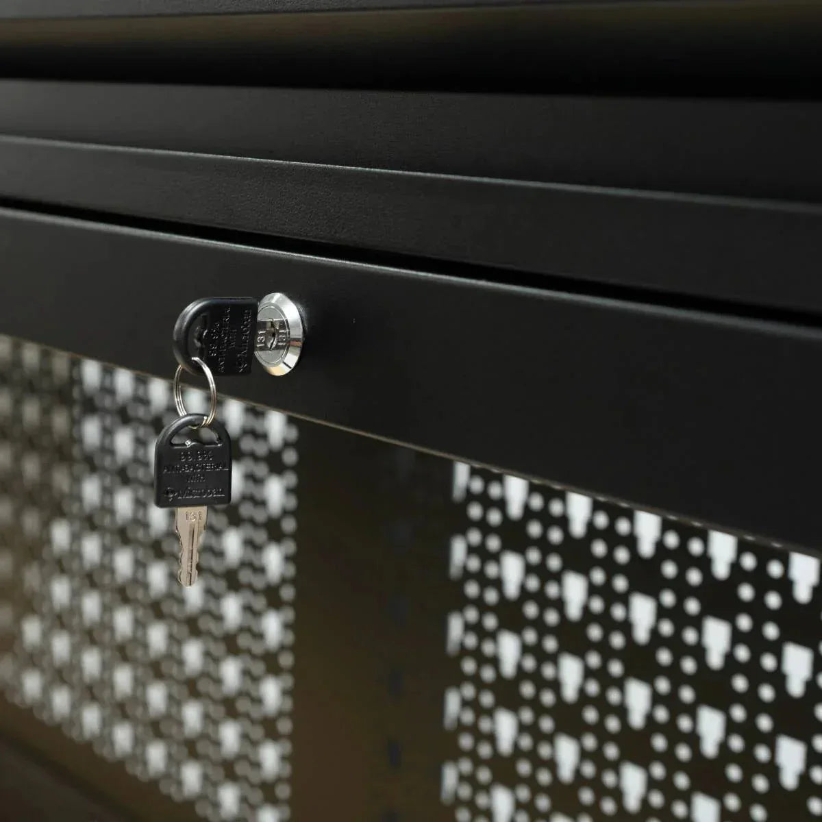 GT7218-lockable - shoponestop.store