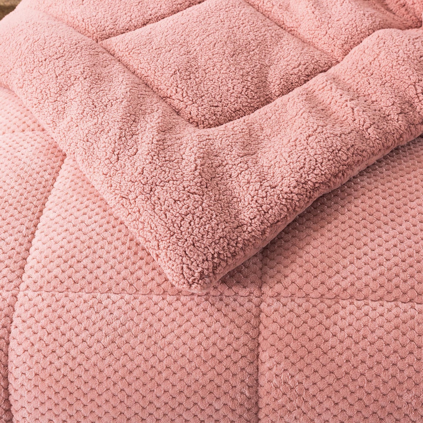 Kasentex Reversible All-Season Plush Comforter