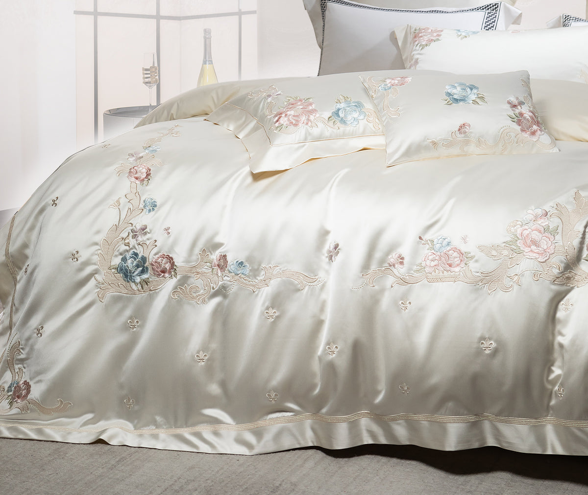 Luxury Royal 140s Cotton-Silk Embroidered Bedding Set | 3CARATS
