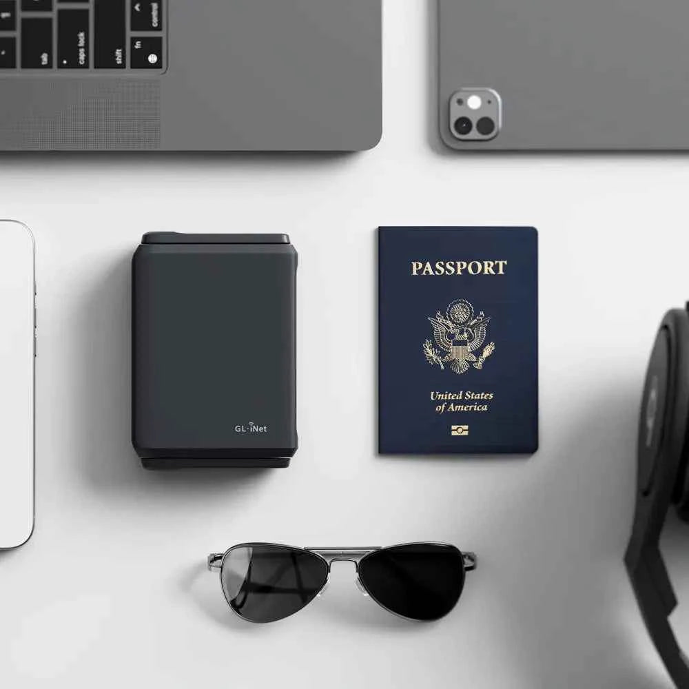 Wi‑Fi 7 Travel Router Touchscreen