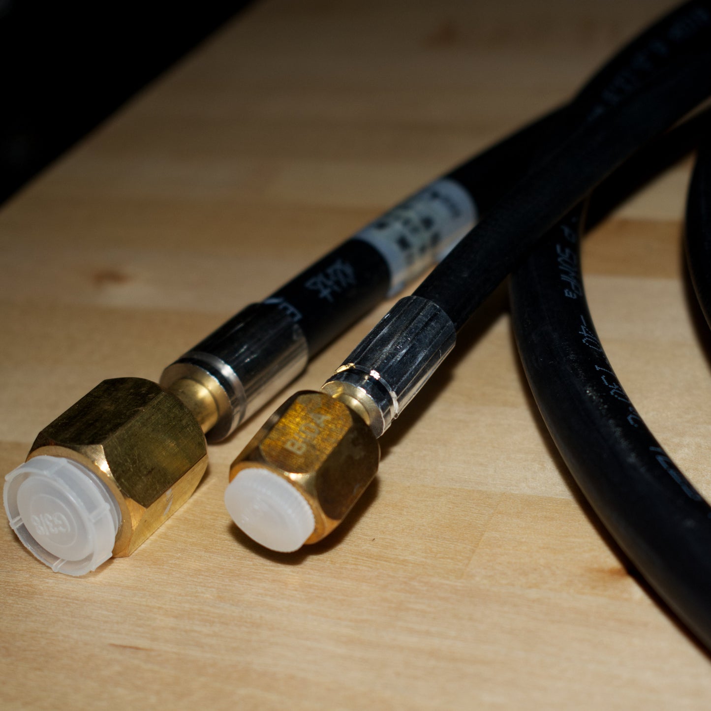 7000 BTU/h Compact Pure DC Mini Split Heat Pump w/ bracket