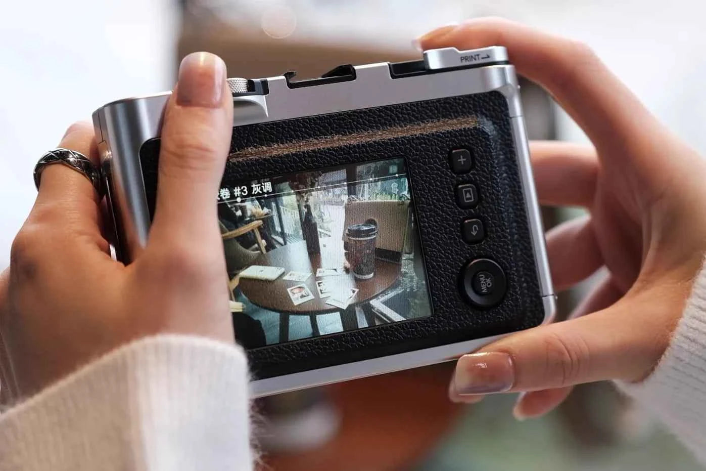 Retro Instant Film Camera