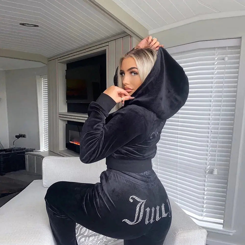 Stylish & Comfortable Women's Tracksuit Set