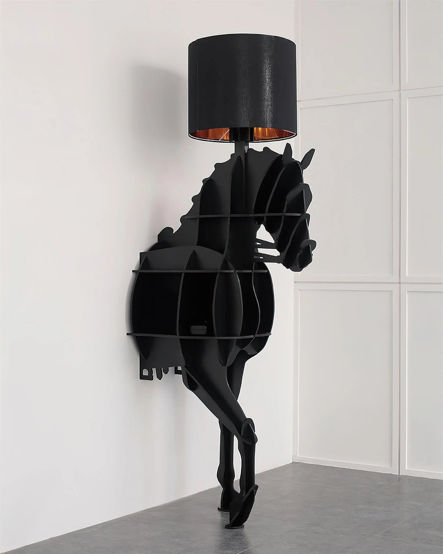 Tete Horse Stand Floor Lamp