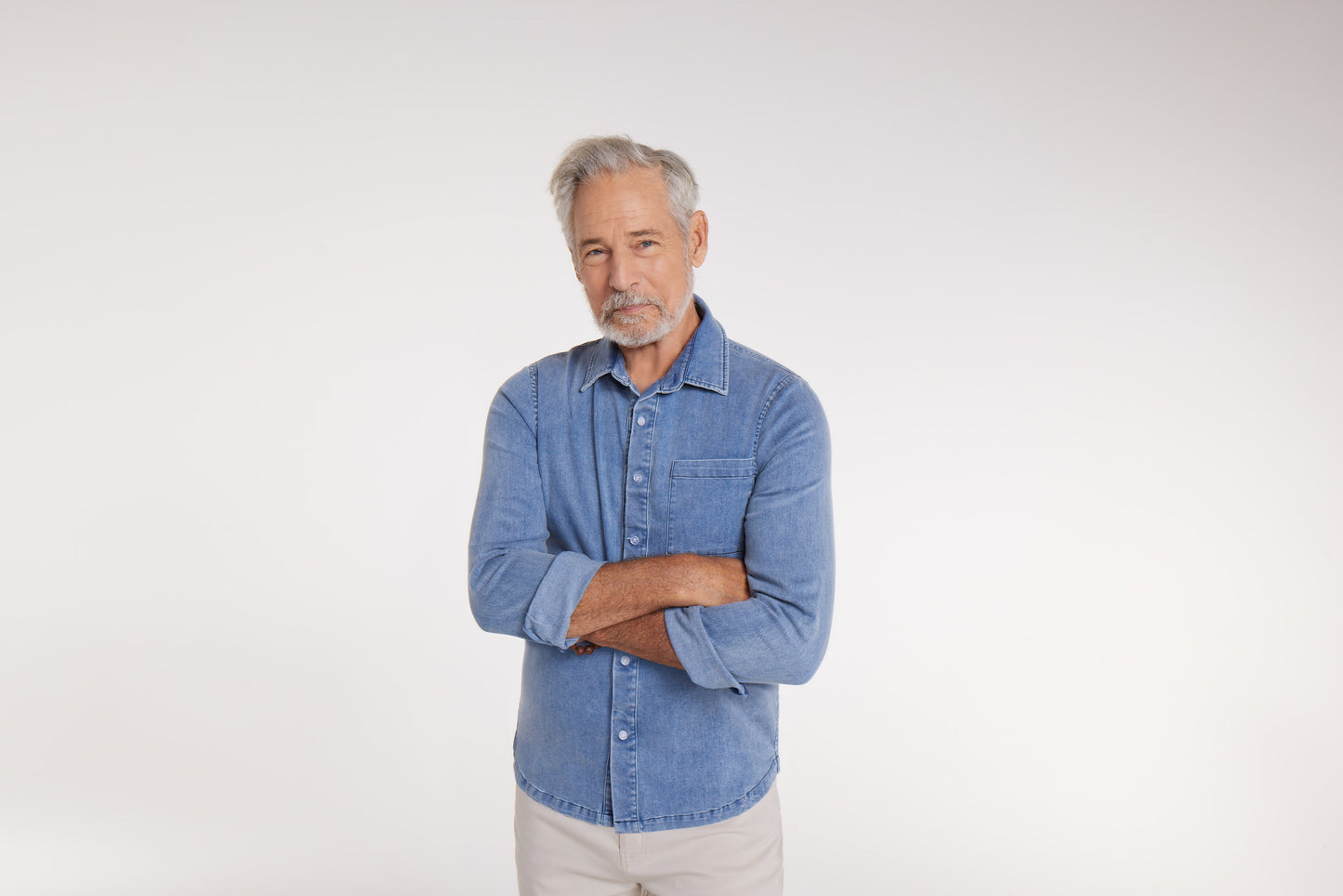 Joe Woven Magnetic Shirt in Chambray