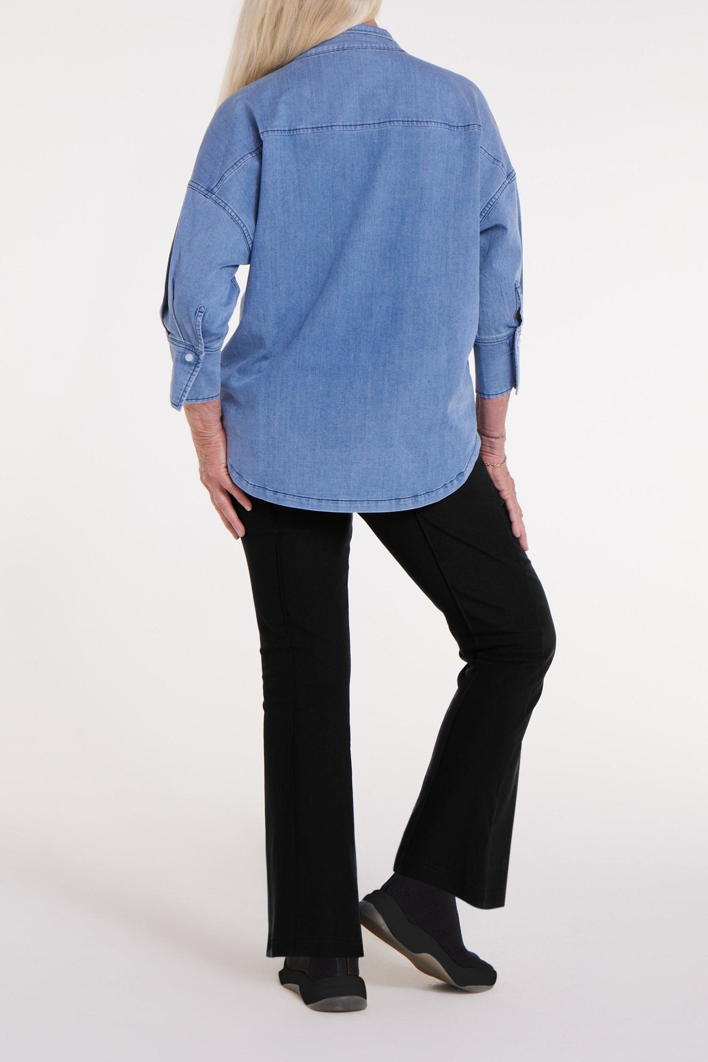 Vera Woven Magnetic Shirt