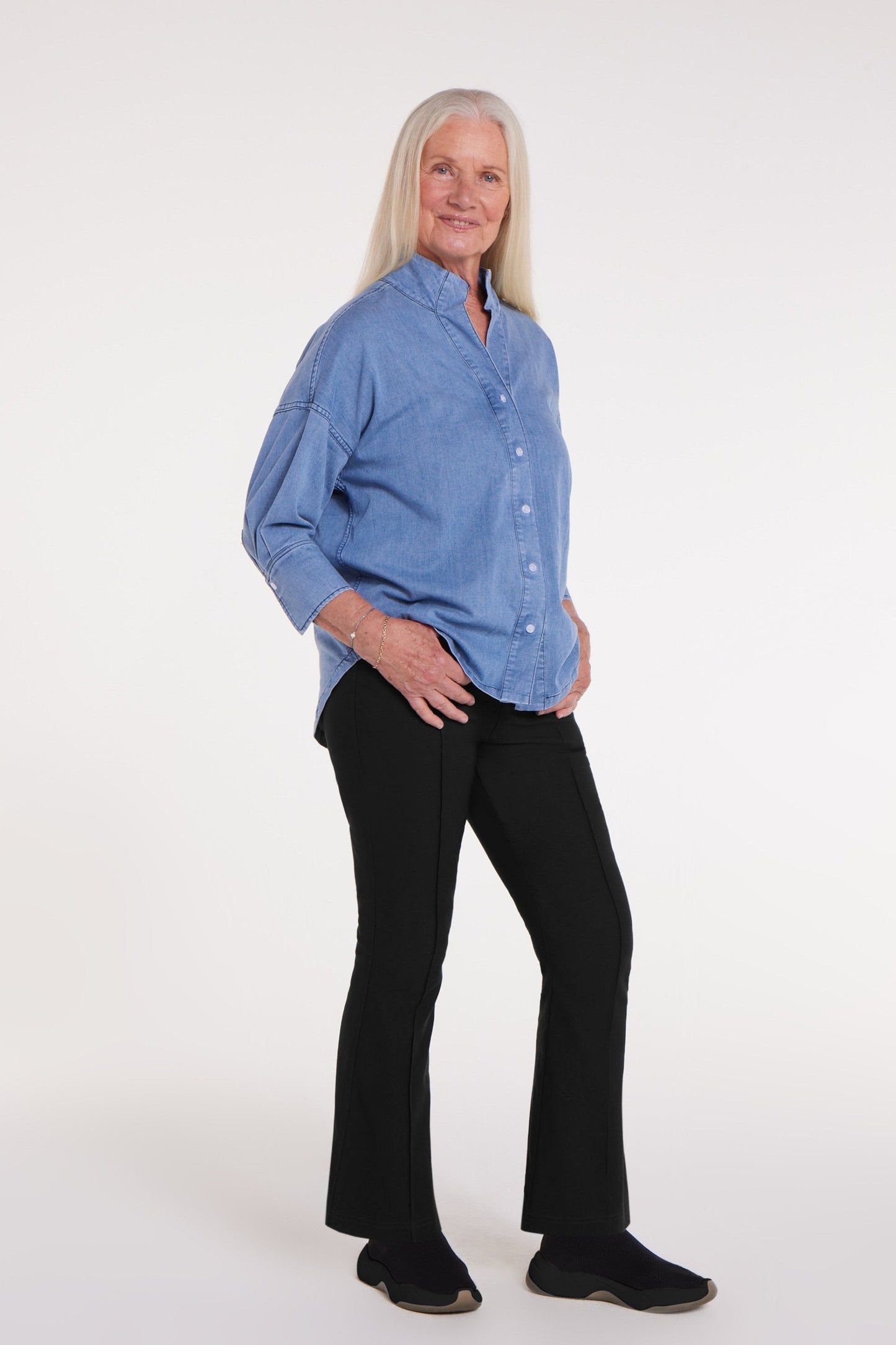 Vera Woven Magnetic Shirt