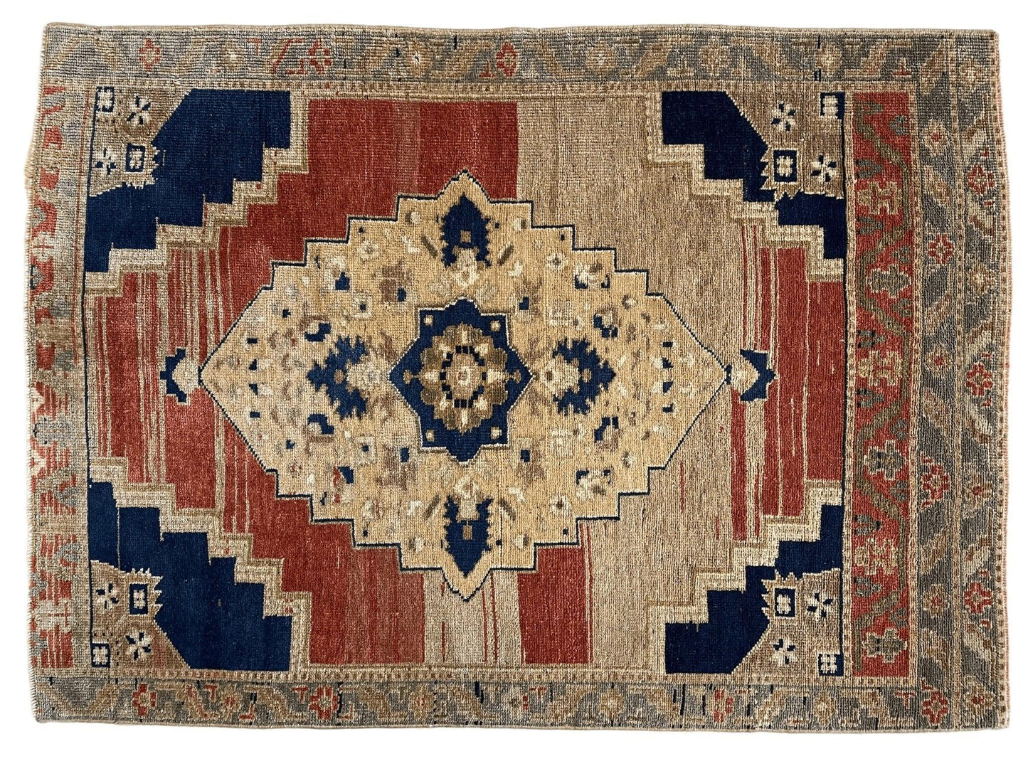 Exquisite handmade oushak rug 3'7''x5'