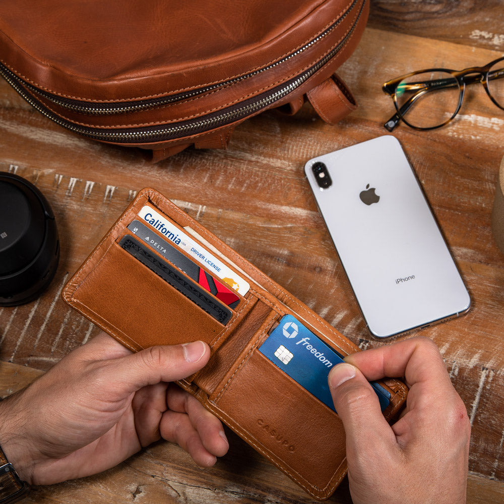 Large Billfold Wallet - Natural