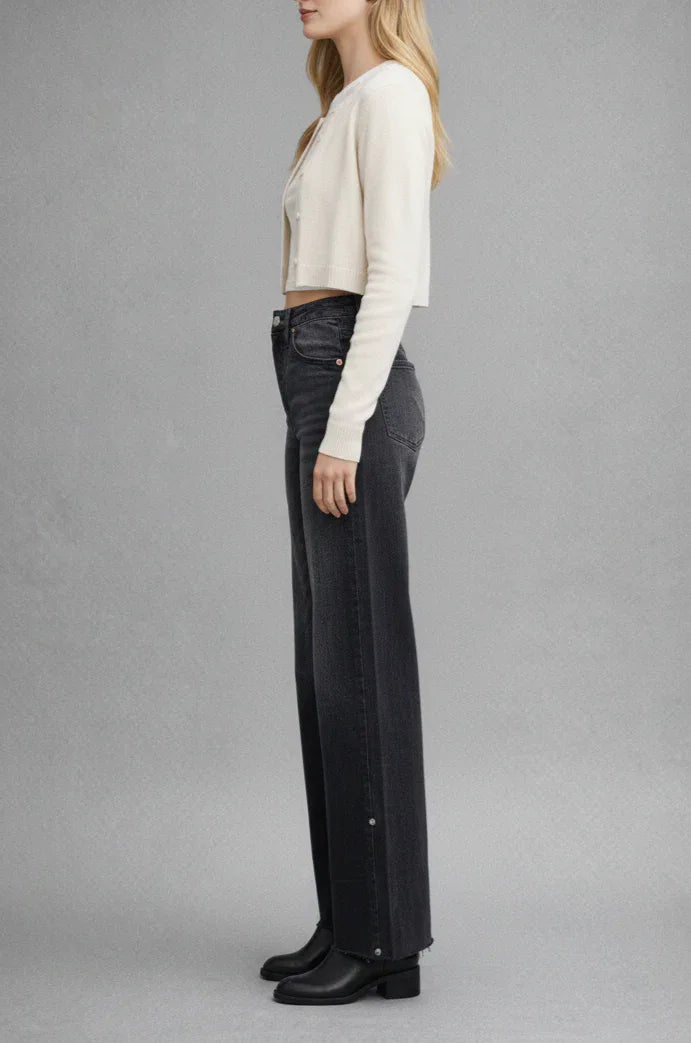 nofaceai-model-cut-side-view-1766000438661_23e320a4-3d2a-4d83-a0e5-c56f6f754309 - shoponestop.store