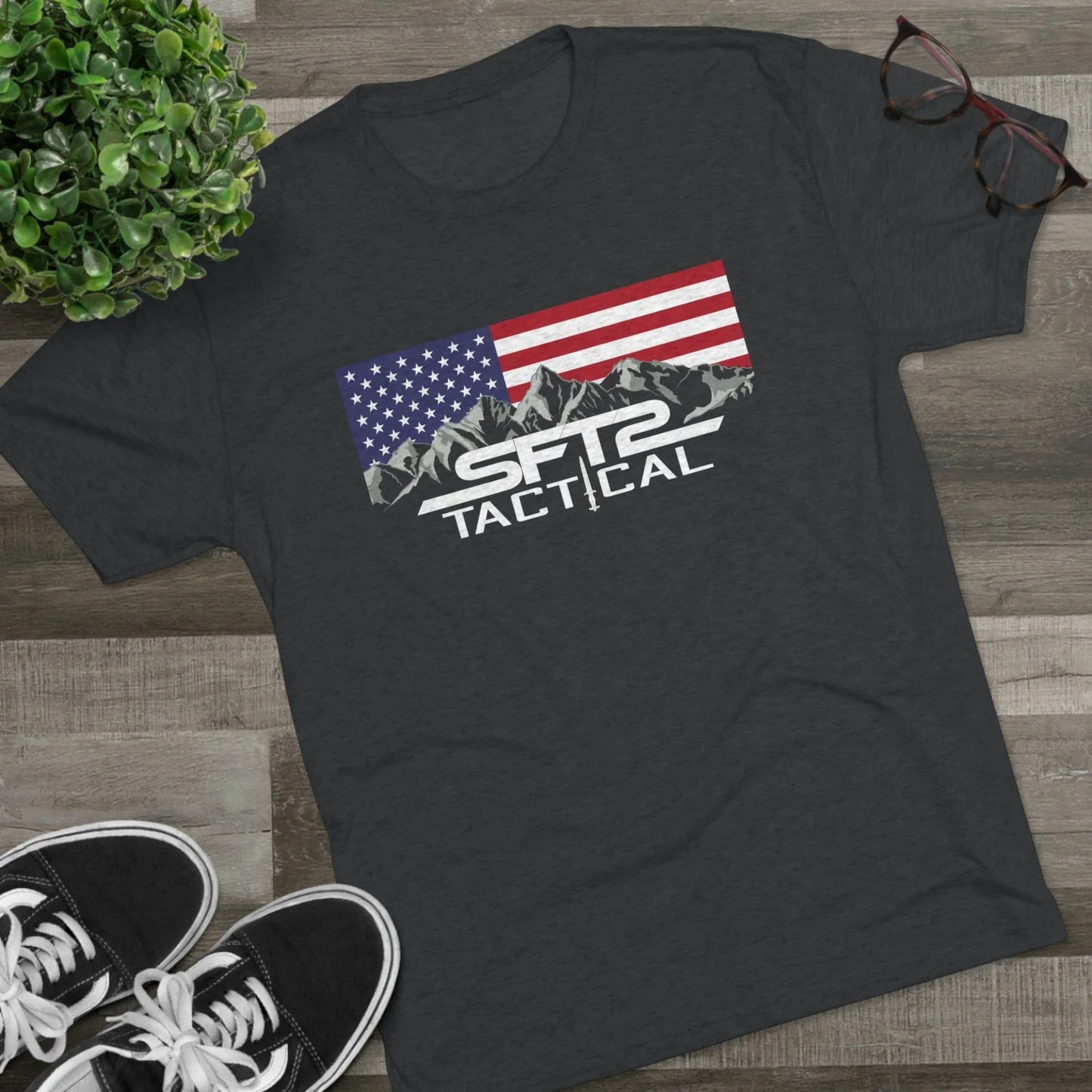 t-shirt-america-s-favorite-logo-tri-blend-crew-tee-31016931229738 - shoponestop.store