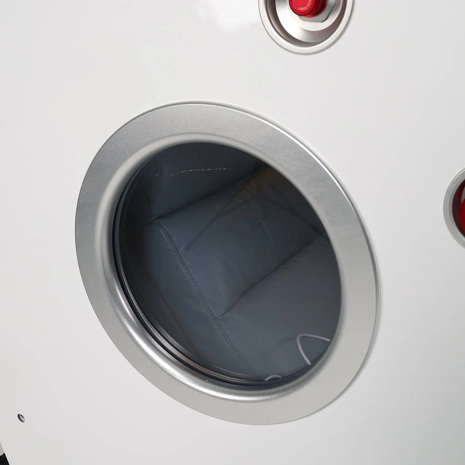 timepod-2-20-ata-triangular-hard-shell-hyperbaric-chamber-9743586 - shoponestop.store